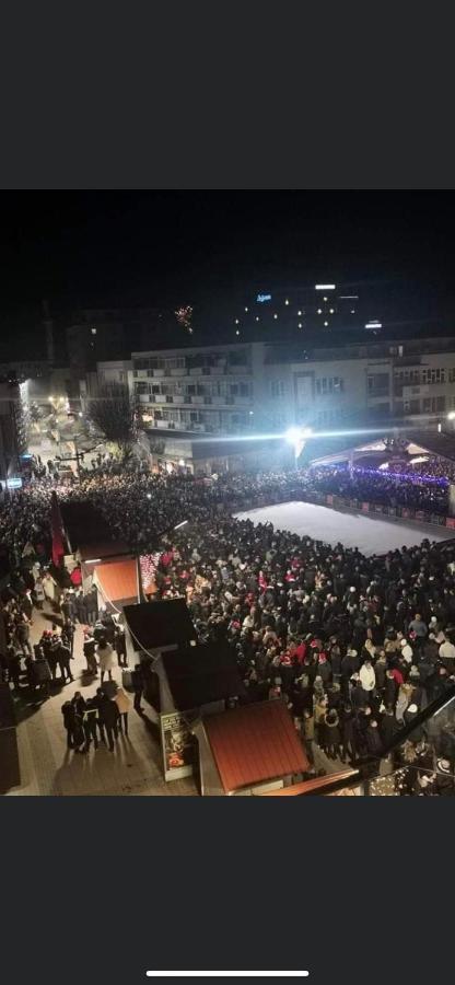 Kartal Centar Apartment Bihać Eksteriør bilde