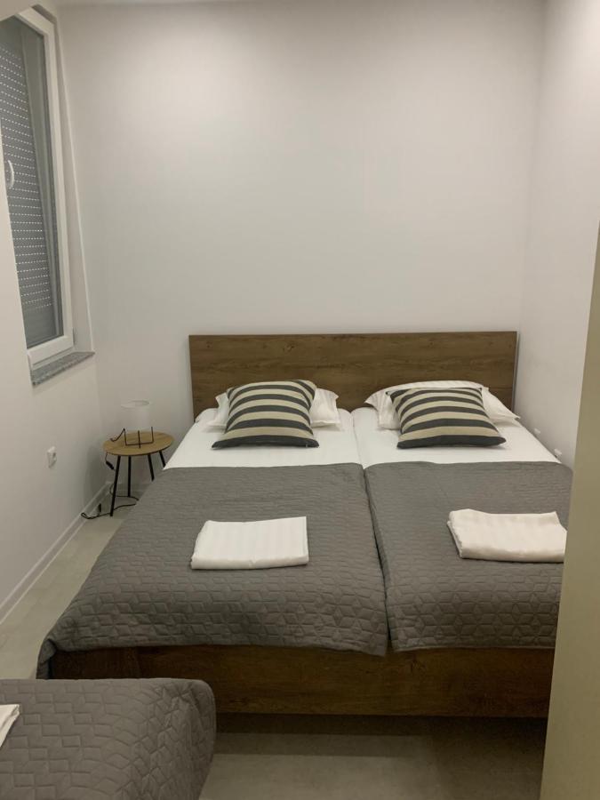 Kartal Centar Apartment Bihać Eksteriør bilde
